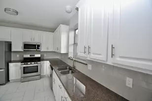 8819 Hedgestone Ct, La Porte, TX 77571 - Photo 9