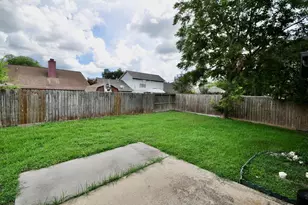 8819 Hedgestone Ct, La Porte, TX 77571 - Photo 33