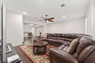 8102 Stoneyway Dr, Houston, TX 77040 - Photo 9