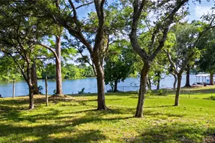 310 Clear Creek Dr, Burnet, TX 78611 - Photo 5