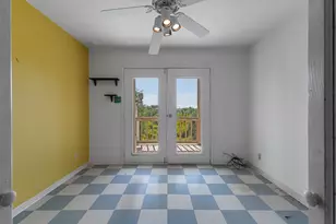 22311 Isle View Dr, Galveston, TX 77554 - Photo 11