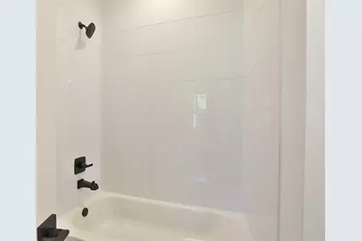 1020 W 15th 1/2 Street #B, Houston, TX 77008 - Photo 9