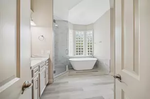 11 Twin Greens Ct, Houston, TX 77339 - Photo 31