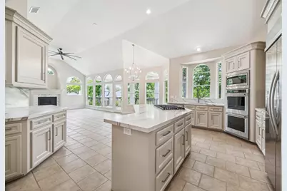 11 Twin Greens Court, Houston, TX 77339 - Photo 19