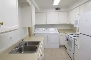 361 N Post Oak Ln, Houston, TX 77024 - Photo 9