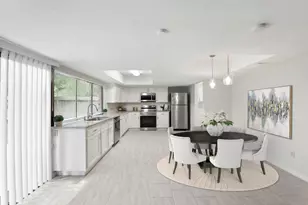 2015 Quail Valley E Dr, Missouri City, TX 77459 - Photo 11