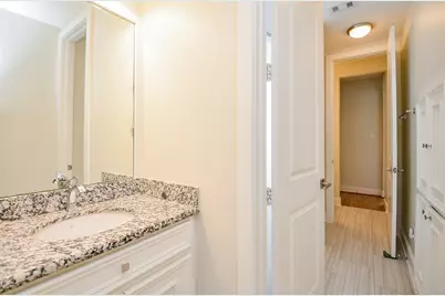 4625 Maple Street, Bellaire, TX 77401 - Photo 9