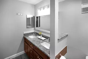 2800 Jeanetta St, Houston, TX 77063 - Photo 15