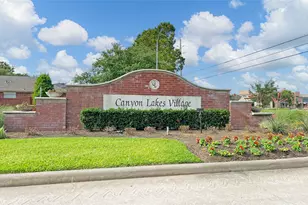 17627 S Summit Canyon Dr, Houston, TX 77095 - Photo 49