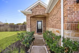 7403 French Quarter Ct, Fulshear, TX 77441 - Photo 3