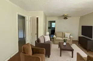 417 2nd St, Jasper, TX 75951 - Photo 3