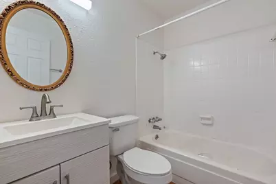 300 E Croslin Street #106, Austin, TX 78752 - Photo 23