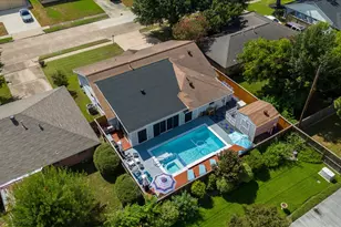 1818 Locksford St, Houston, TX 77008 - Photo 39