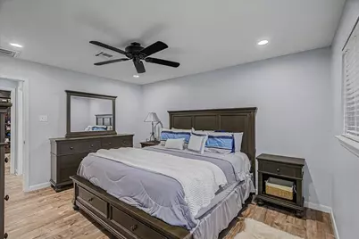 1818 Locksford Street, Houston, TX 77008 - Photo 15