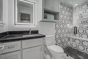 1818 Locksford St, Houston, TX 77008 - Photo 17