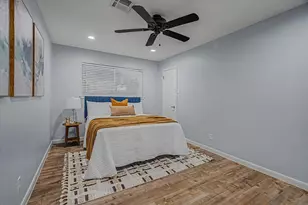 1818 Locksford St, Houston, TX 77008 - Photo 19