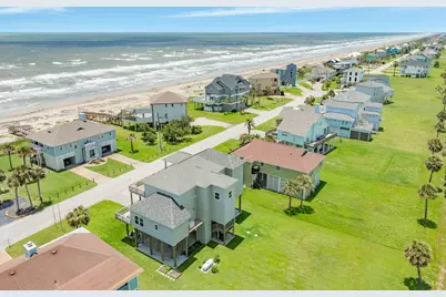 18502 E De Vaca, Galveston, TX 77554 - Photo 3