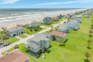 18502 E De Vaca, Galveston, TX 77554 - Photo 3