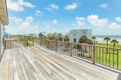 18502 E De Vaca, Galveston, TX 77554 - Photo 9