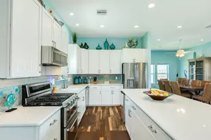 18502 E De Vaca, Galveston, TX 77554 - Photo 21