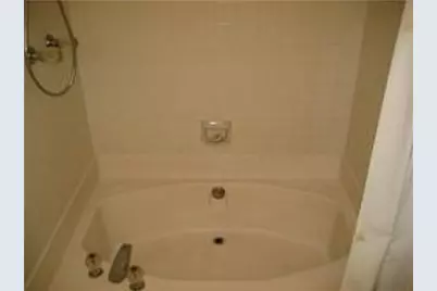 2213 S Braeswood Boulevard #13F, Houston, TX 77030 - Photo 13