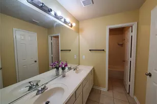2502 Suncreek Ln, Pearland, TX 77584 - Photo 19