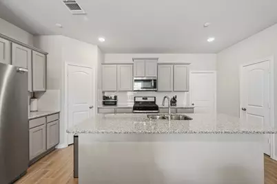 8050 Scanlan Trace, Missouri City, TX 77459 - Photo 5