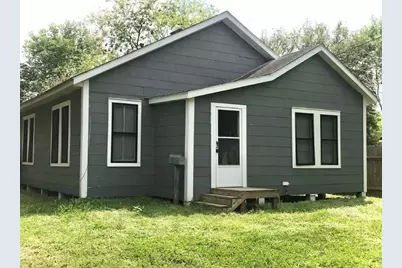 414 E Strand Street, El Campo, TX 77437 - Photo 3
