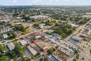 2708 N Shepherd Dr, Houston, TX 77008 - Photo 3