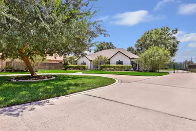 15 New Oak Trail, Humble, TX 77346 - Photo 1