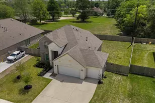 15542 Blue Lake Dr, Mont Belvieu, TX 77523 - Photo 5