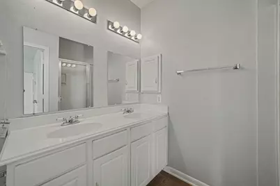 10047 Deer Track Court, Houston, TX 77064 - Photo 13