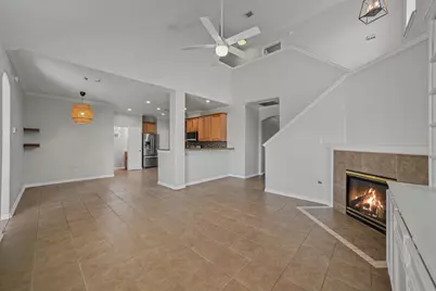 10047 Deer Track Court, Houston, TX 77064 - Photo 5