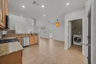 10047 Deer Track Ct, Houston, TX 77064 - Photo 7