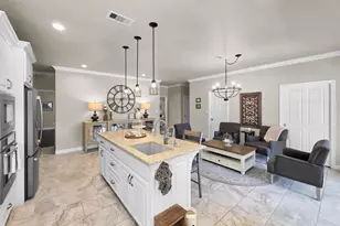 215 W Pineshadows Dr, Sour Lake, TX 77659 - Photo 13