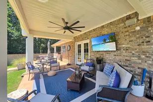 215 W Pineshadows Dr, Sour Lake, TX 77659 - Photo 37