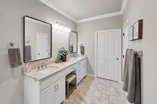 215 W Pineshadows Dr, Sour Lake, TX 77659 - Photo 21