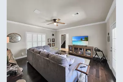 215 W Pineshadows Drive, Sour Lake, TX 77659 - Photo 15