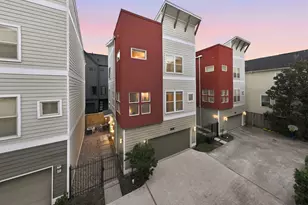 1036 W 24th St, Houston, TX 77008 - Photo 1