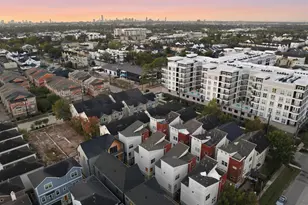 1036 W 24th St, Houston, TX 77008 - Photo 35