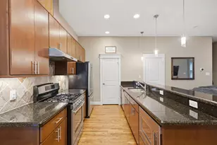 1036 W 24th St, Houston, TX 77008 - Photo 13