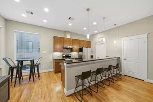 1036 W 24th St, Houston, TX 77008 - Photo 3