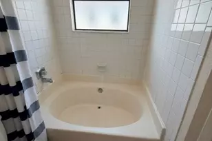 7901 Cambridge St, Houston, TX 77054 - Photo 5
