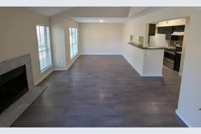 7200 W T C Jester Boulevard #203, Houston, TX 77088 - Photo 5