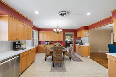 415 N Mechanic Street, Weimar, TX 78962 - Photo 9