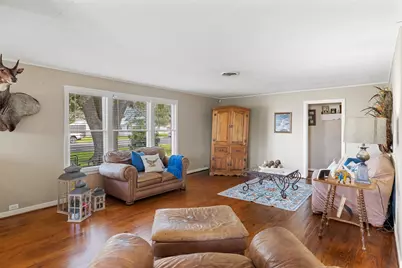 415 N Mechanic Street, Weimar, TX 78962 - Photo 5