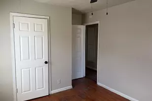 5530 Lakefield Dr, Houston, TX 77033 - Photo 11