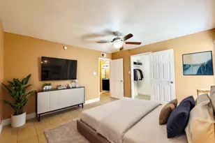 10211 Sugar Branch Dr, Houston, TX 77036 - Photo 5
