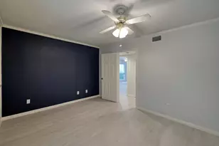 1860 White Oak Dr, Houston, TX 77009 - Photo 17