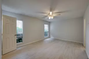 1860 White Oak Dr, Houston, TX 77009 - Photo 19